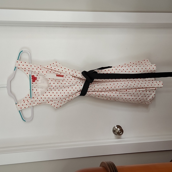 Elle Dresses & Skirts - NWT ELLE RED AND WHITE POKADOT SLEEVELESS DRESS
